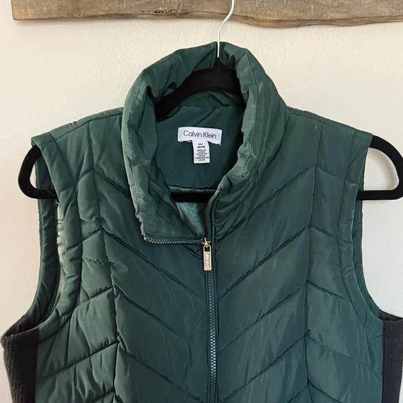 Calvin Klein Women's Dark Green Quilted Vest - Picture 2 of 5